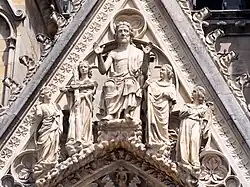 Вимперг со сценой Страшного суда