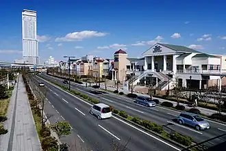 Торговый центр Rinku Premium Outlets и 256 метровый небоскрёб, третий по высоте в Японии, Rinku Gate Tower