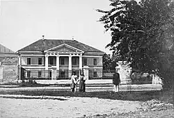 Путевой Дворец в Торжке на старинной фотографии