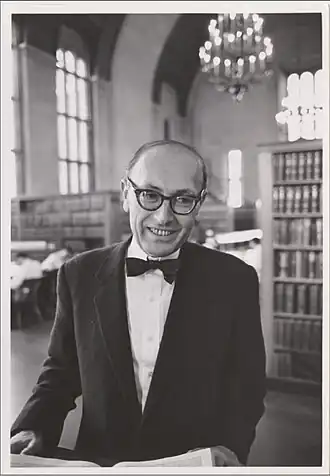 Шлезингер в Корнеллской юридической библиотеке