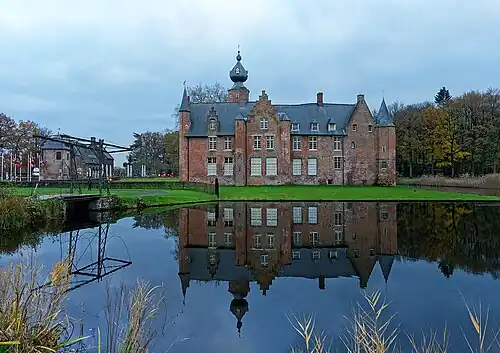 Вид замка с северной стороны