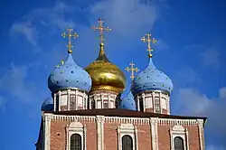 Купола Успенского собора.