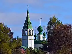 Храм, вид с Волги 2012 в году