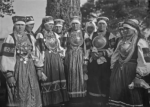 Сетуские женщины на свадьбе