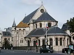 Трибуна алтарной части церкви Сен-Мартен-де-Шан в Париже