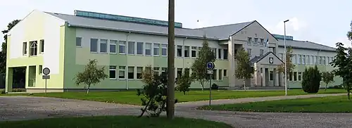 Средняя школа в Салме