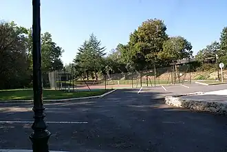 Теннисный корт