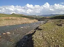 Саукбулак в низовьях, апрель