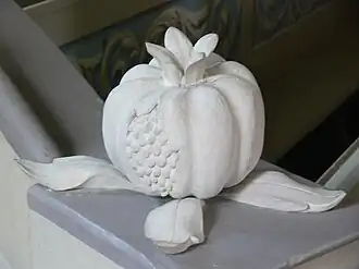 Гранат на кирхе