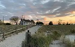 Дом Сибрука-Уилсона был построен в 1663 году и является одним из старейших сохранившихся сооружений в Нью-Джерси