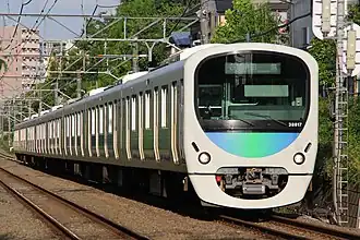 Экспресс серии 30000 на линии Синдзюку