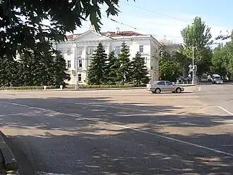 Площадь Суворова