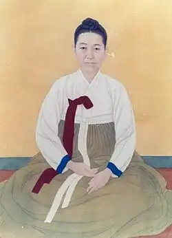 Автопортрет Син Саимдан, выполненный на шёлковой ткани