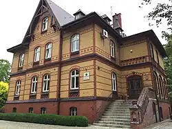 Старинный особняк