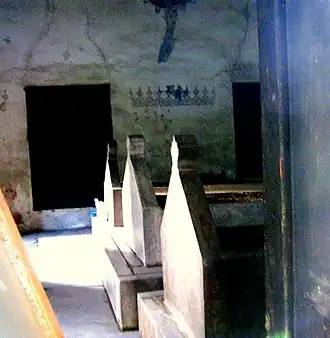 Захоронения в мавзолее Ширин-хатун в комплексе Мурадие в Бурсе