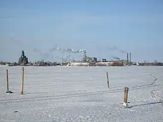 Зимний пейзаж с домом Сутягина