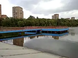 Водосброс нижнего водохранилища летом