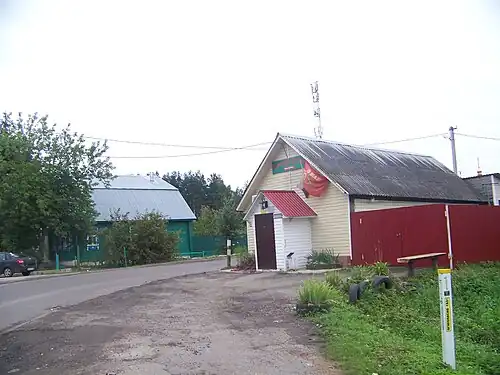 Магазин в д. Криулино (около ж/д переезда)