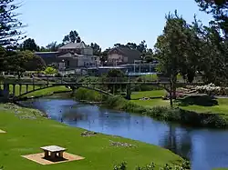 Ангас в Страталбине