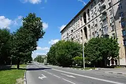 Улица Строителей (вид от Ленинского проспекта в сторону проспекта Вернадского)