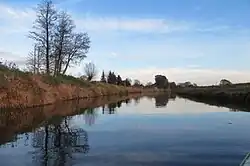 Вид на нижнее течение Зуде около города Любтен осенью 2020 года