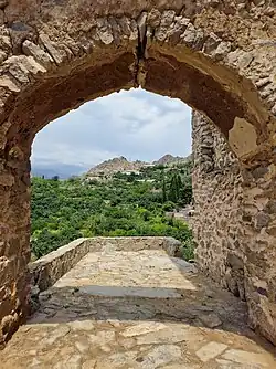 Арка - вход на территорию церкви