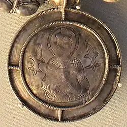 №1. Медальон с силуэтом святого