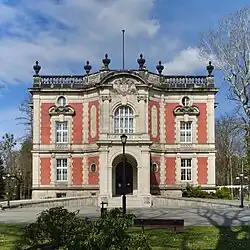 Кавалерпаласт, Нойдек. 1903–1906