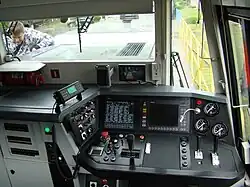 Пульт машиниста ТЭМ23-0002 со стороны большого капота