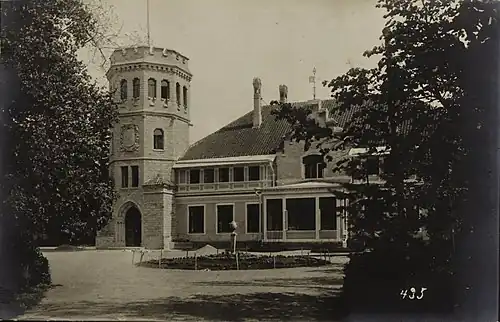 Главное здание мызы (замок графа Орлова-Давыдова) в 1936 году