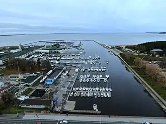 Порт яхтклуба «Калев» в 2021 году(на заднем плане — порт Пирита)