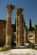 Руины колоннады