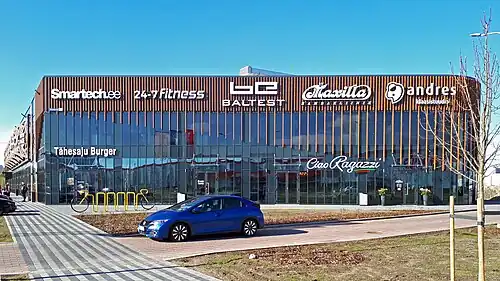 Дом 11, торгово-офисное здание в стилеloft-office