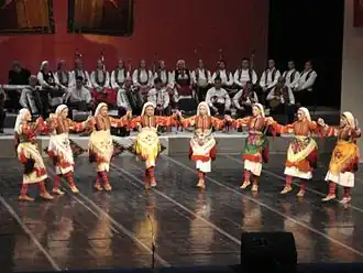 Оро. Фольклорный ансамбль из Скопье, Республика Македония.