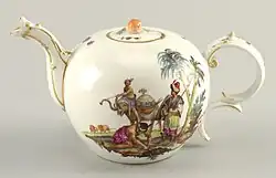 Чайник с росписью в «индианском стиле»