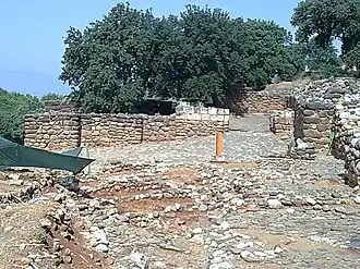 Тель Дан, руины железного века, вид на ворота Южной стены