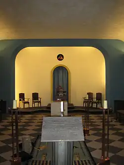 В декоре ложи