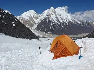 Истор-о-Нал (группа вершин справа)