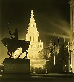 Статуя «Пионер» на  Панамо-Тихоокеанской международной выставке в Сан-Франциско (1915; фотография того же года; утрачена).