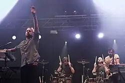 Выступление коллектива (в расширенном составе) на фестивале DCode в 2012 году