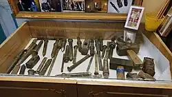 Инструменты, которые использовал Левон Аракелян для строительства