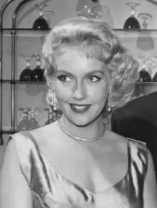 В телесериале «Канатоходец»[англ.] (1960)