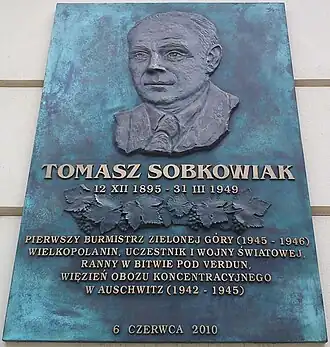 Мемориальная доска в городе Зелёна-Гура