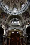 Церковь Сан-Лоренцо. Интерьер средокрестия