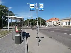 Трамвайная остановка «Linnahall» на бульваре Пыхья