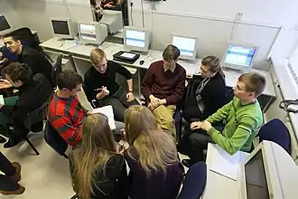 Работа над проектами в группах