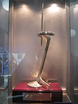 Приз, вручённый победителю гонки Формулы-1 «Гран-при Испании» в 2006 году.