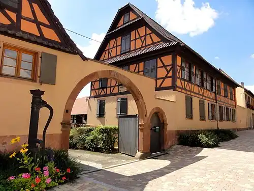 Старое здание