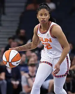 Тайаша Харрис в игре за «Коннектикут Сан» против «Миннесота Линкс» (1 июня 2023 года)
