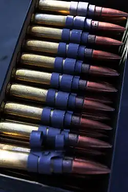 Лента .50 1-го танкового батальона КМП США на полигоне Ново Село в Болгарии,  7 июля 2010